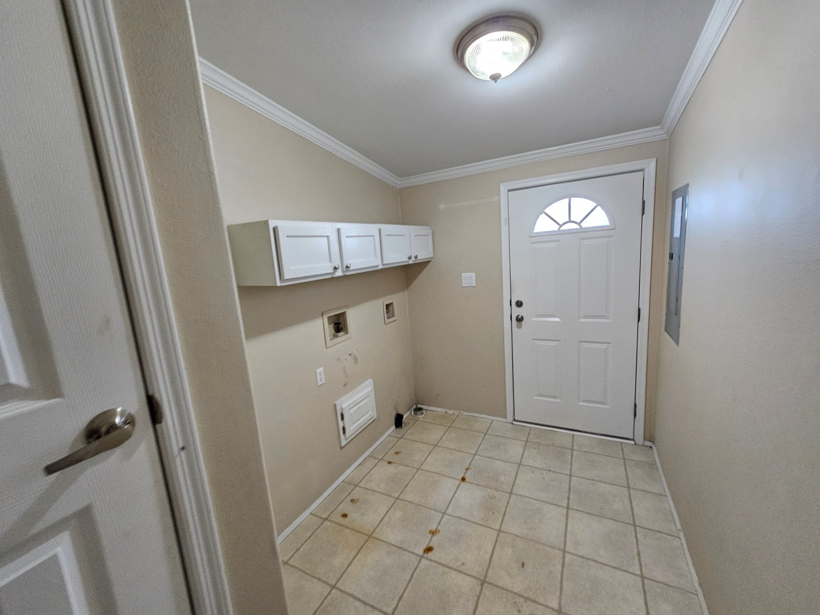 Interior painting project gallery - Project 136 - Image 25